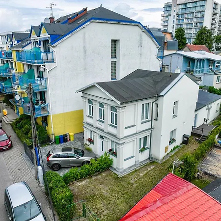 VILLA Pomorska-2